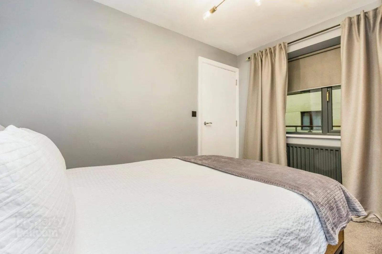 Modern Hut In Belfast Apartment 0*,  United Kingdom