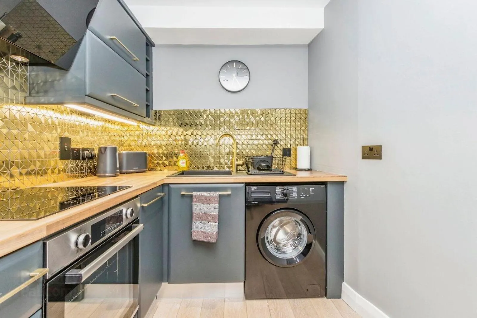 Modern Hut In Belfast Apartment United Kingdom